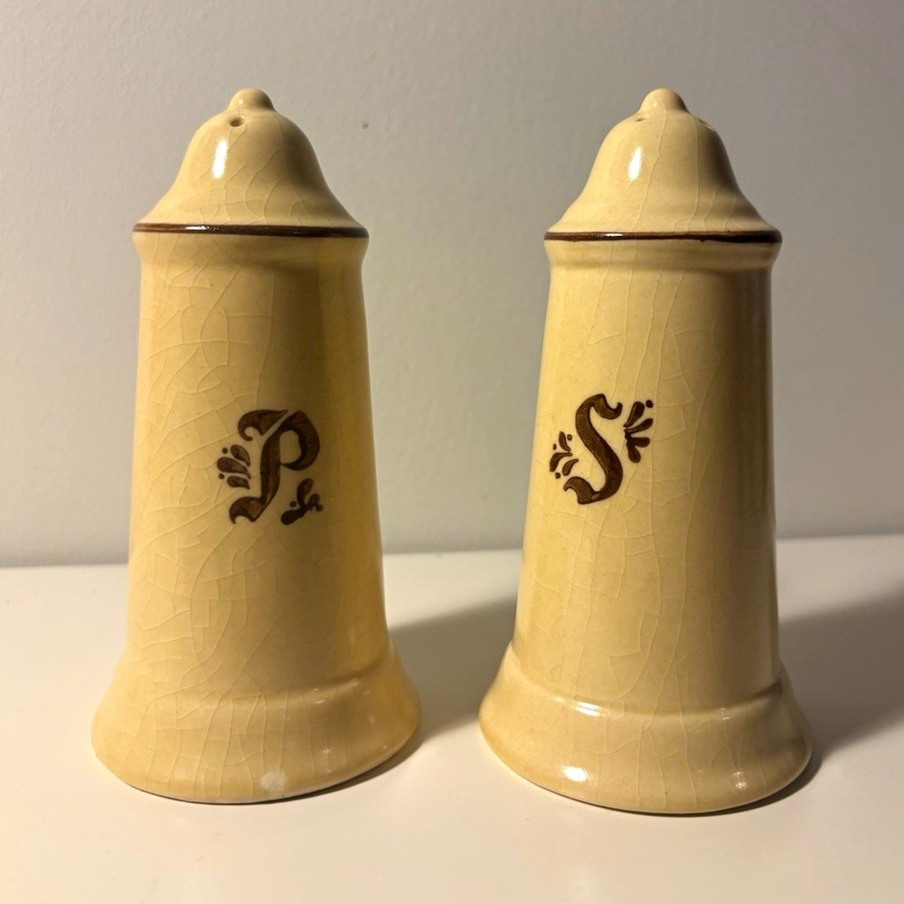 Pfaltzgraff Village Salt & Pepper Shakers Vintage Beige Stoneware Set